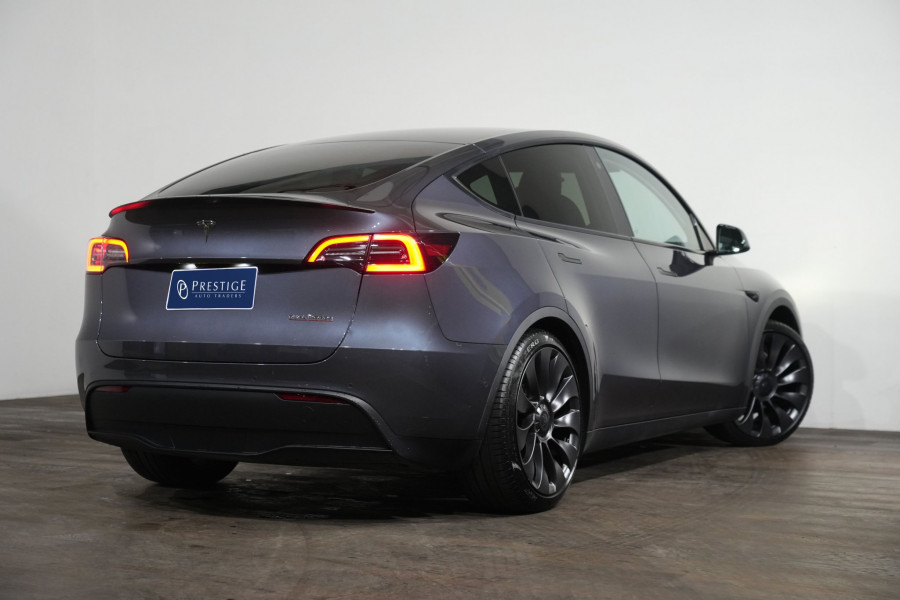 2023 Tesla Model Y  Performance SUV Image 7