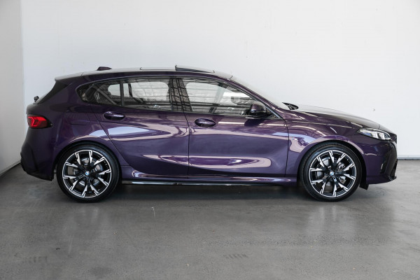 2024 BMW 1 Series F70 118 M Sport Hatch image 3