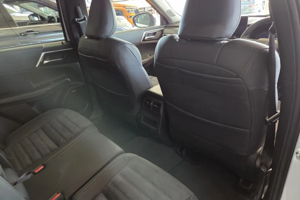 2025 Mitsubishi Outlander ZM LS SUV Image 17