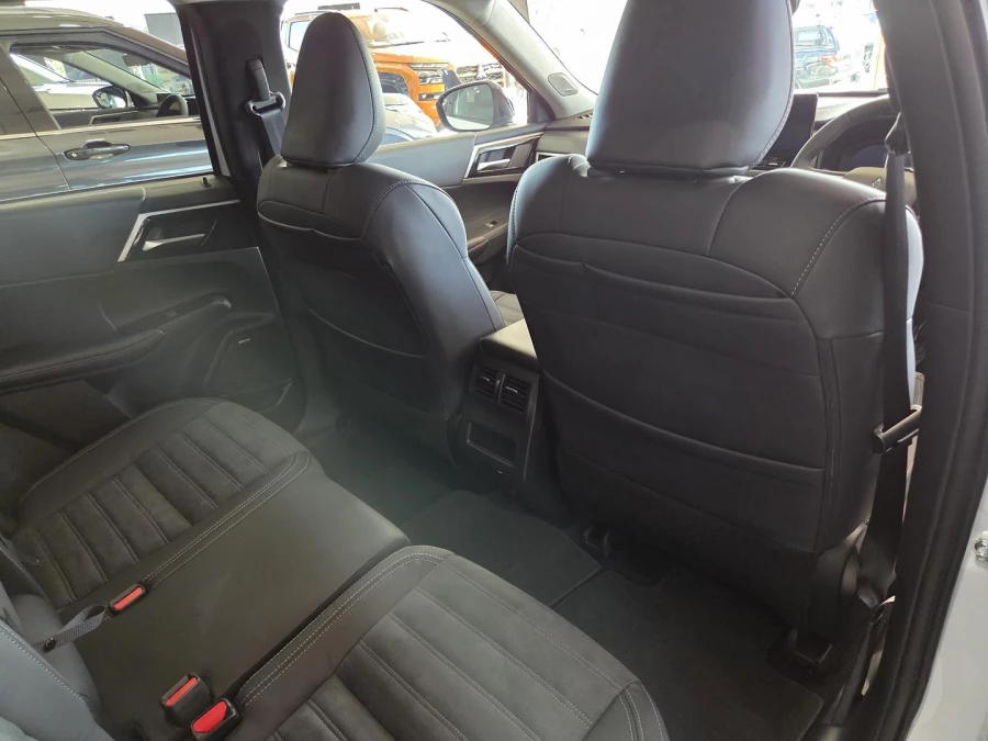 2025 Mitsubishi Outlander ZM LS SUV Image 17