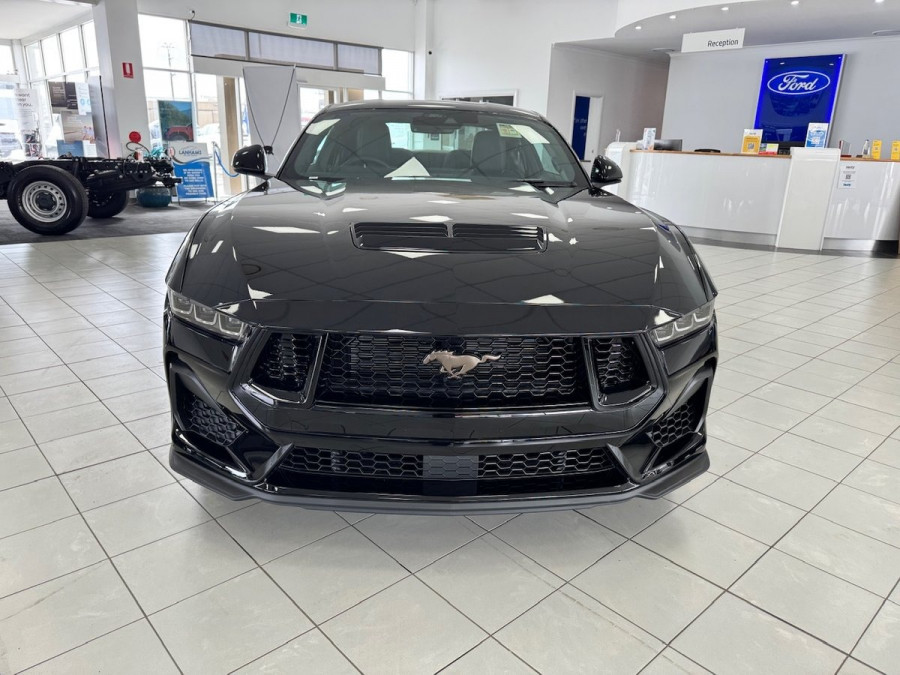 2025 Ford Mustang FO GT Hatch Image 2