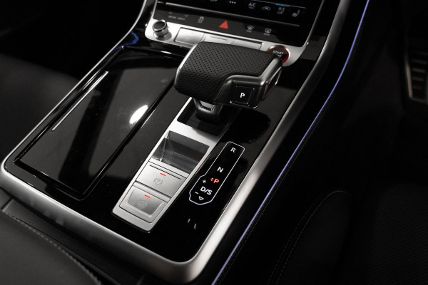 2025 Audi RS Q8 F1 SUV image 25