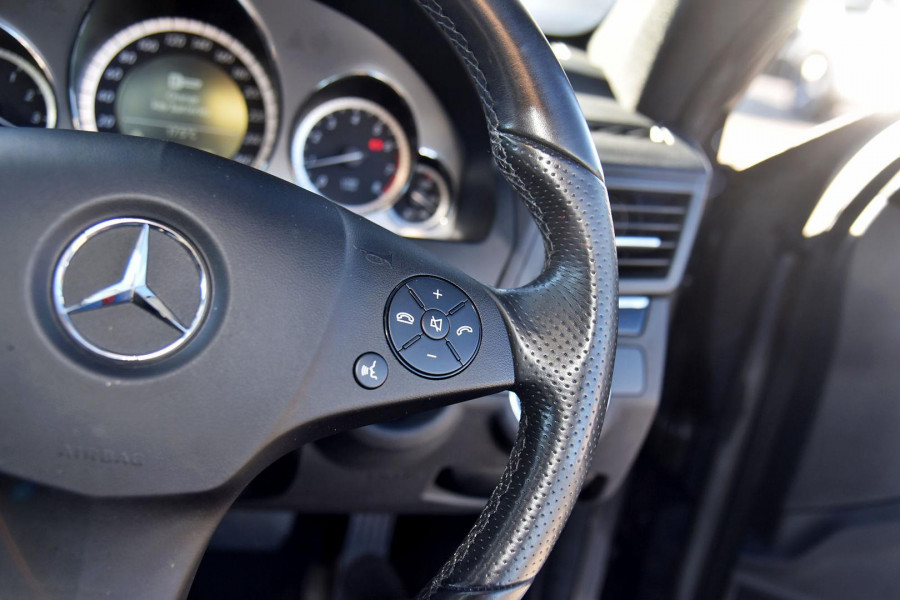 2010 Mercedes-Benz E-Class C207 E250 CGI Elegance Coupe Image 15