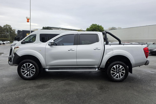 2015 Nissan Navara D23 ST Dual Cab Pickup Image 10