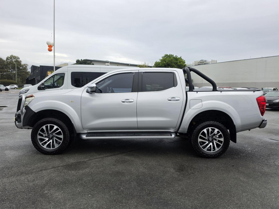 2015 Nissan Navara D23 ST Dual Cab Pickup Image 10