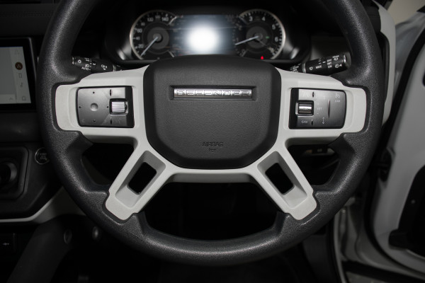 2022 Land Rover Defender L663 110 P300 SUV Image 14
