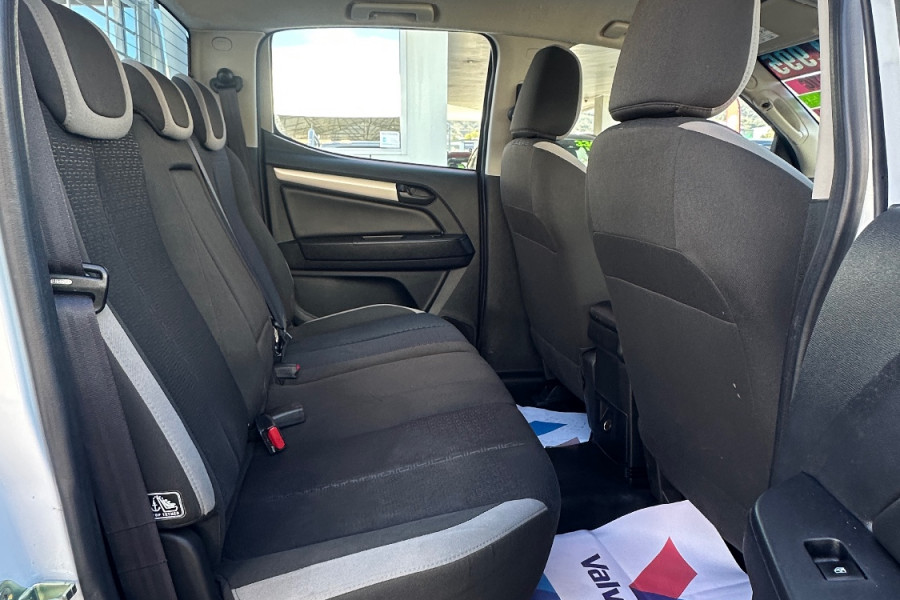 2020 Holden Colorado RG LS Crew Cab Chassis Image 14
