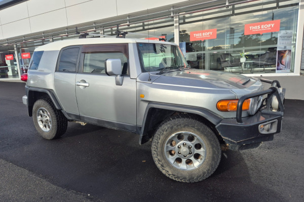 2012 MY13 Toyota FJ Cruiser GSJ15R  SUV Image 14