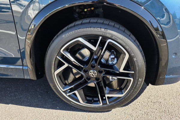 2026 Volkswagen Tiguan CT 195TSI R-Line SUV Image 11