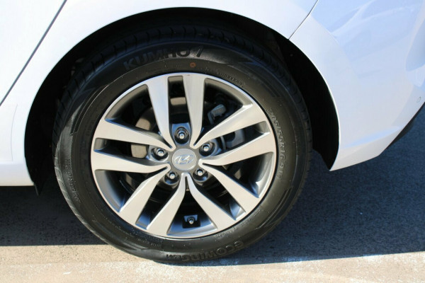 2018 Hyundai i30 PD Active Hatch Image 14