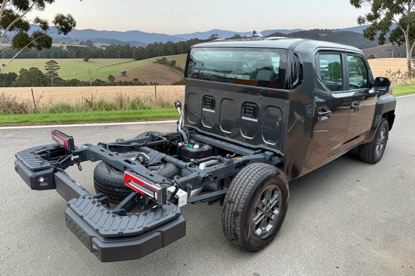 2025 MY26 Kia Tasman TK SX Cab Chassis Image 3