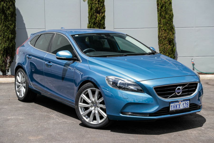 2015 Volvo V40 M Series MY15 T4 Adap Geartronic Luxury Hatchback Image 1