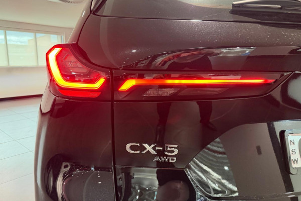 2026 Mazda CX-5 KM Series G25 Akera SUV Image 10