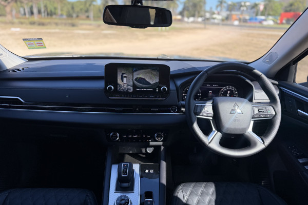 2025 MY24 Mitsubishi Outlander ZM PHEV Exceed SUV Image 11