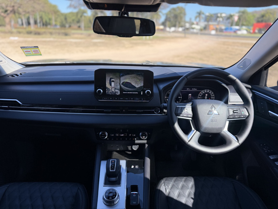2025 MY24 Mitsubishi Outlander ZM PHEV Exceed SUV Image 11