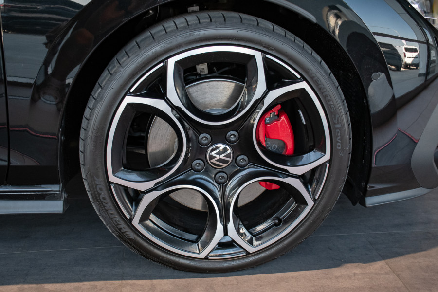 2025 MY26 Volkswagen Golf 8.5 GTI Hatch Image 23
