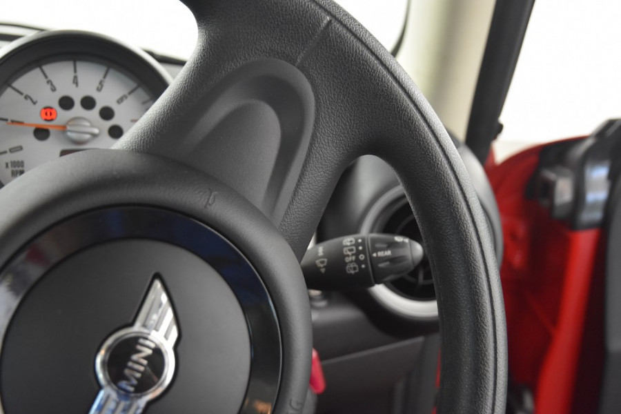 2012 Mini Hatch R56 LCI Cooper Hatchback Image 13