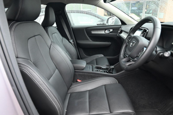 2025 MY26 Volvo XC40 XZ Plus B4 SUV image 5