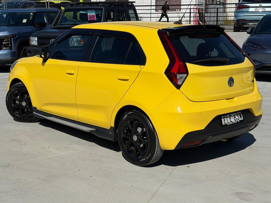 2020 MG MG3 SZP1 Core Hatch Image 15