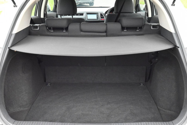 2017 Honda HR-V  VTi-S SUV image 11