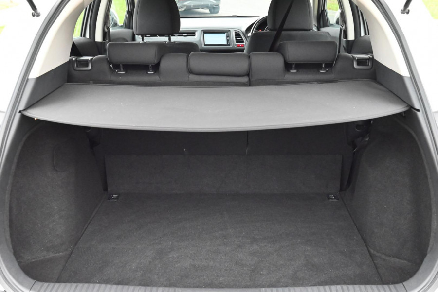 2017 Honda HR-V  VTi-S SUV Image 11