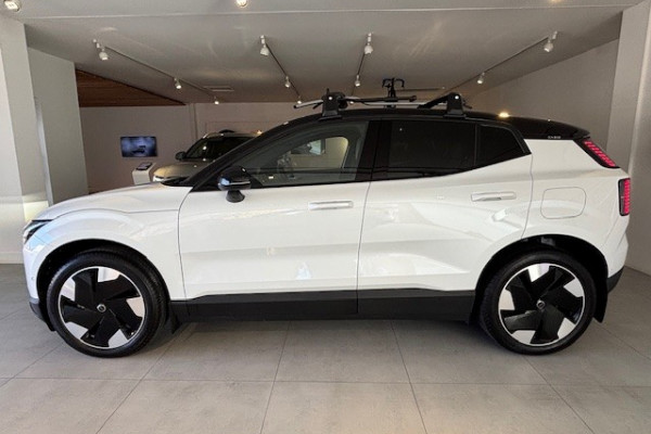 2024 MY25 Volvo EX30  Single Motor Extended Range Ultra SUV Image 3