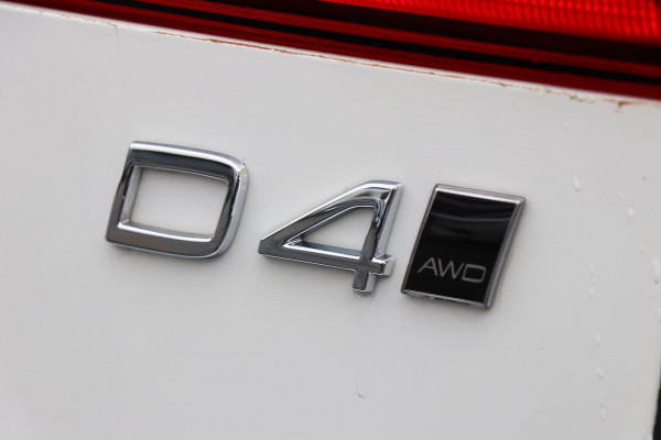 2020 Volvo XC60 UZ D4 Momentum Suv Image 5