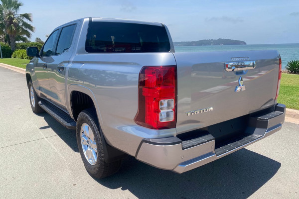 2026 Mitsubishi Triton MV GLX+ Ute Image 4