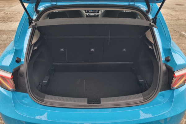 2026 MG MG4 EV Urban AH4E Essence 54 Hatch Image 17