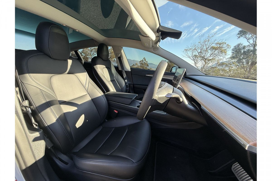 2023 Tesla Model 3  Rear-Wheel Drive Sedan Image 14