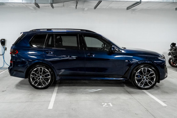 2025 BMW X7 G07 LCI xDrive40d M Sport SUV image 3