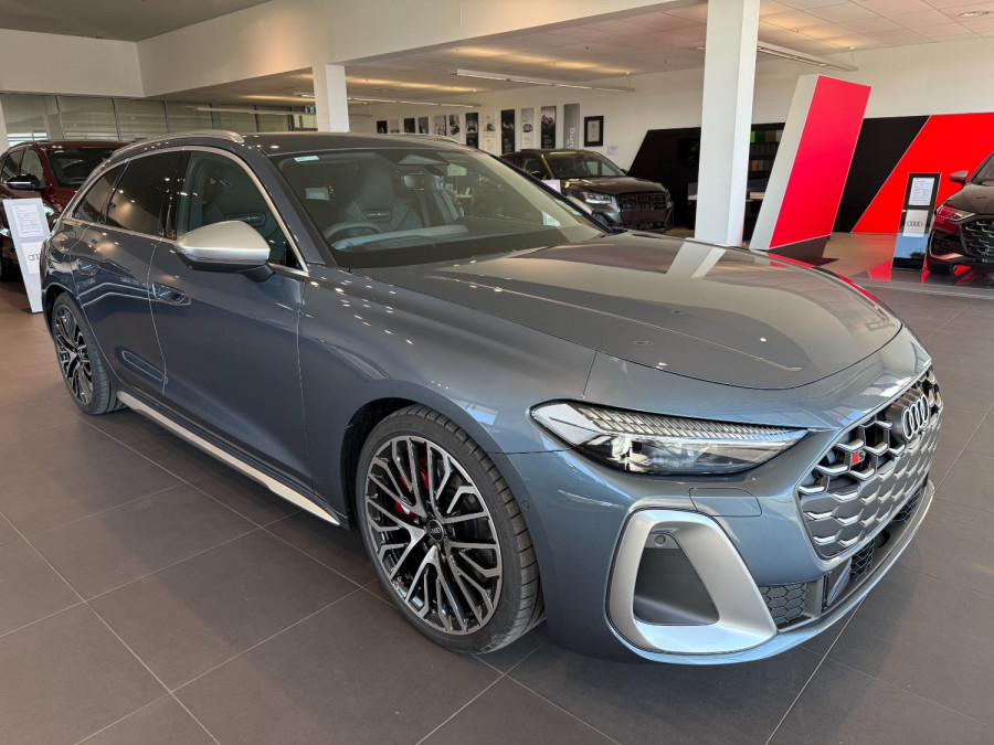 2026 Audi S5 Wagon Image 1