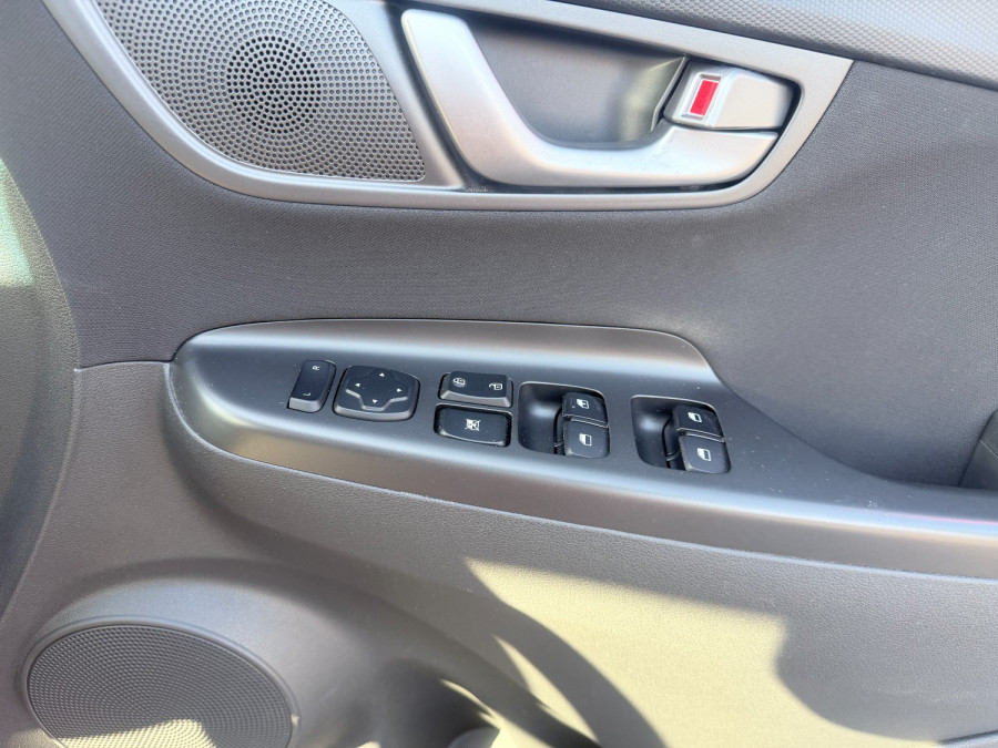 2019 MY20 Hyundai KONA OS.3 Active SUV Image 17