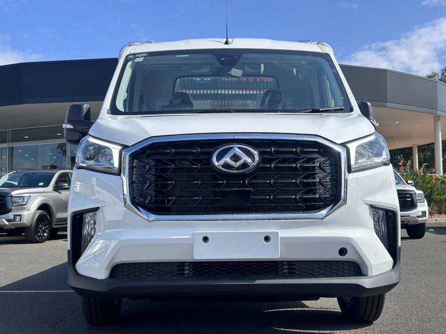 2025 MY24 LDV Deliver 9  XLWB Cab Chassis Image 3