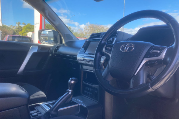 2018 Toyota LandCruiser Prado GDJ150R GXL SUV Image 10