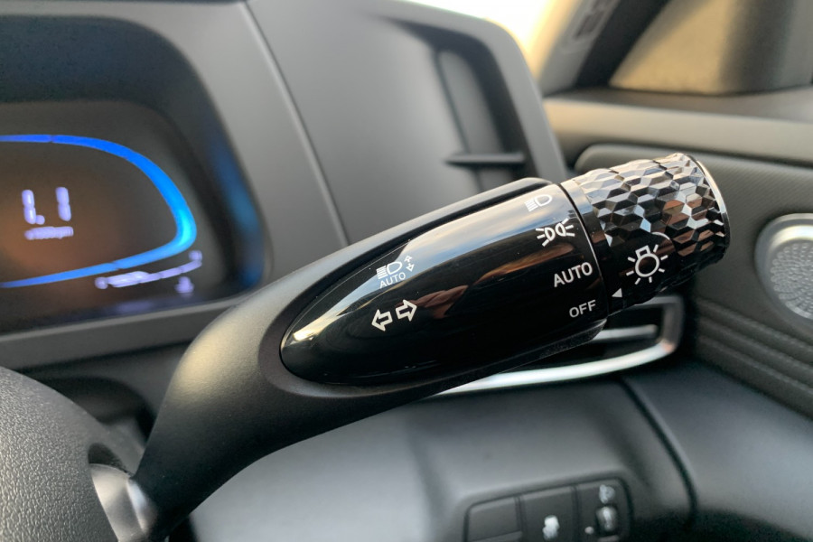 2025 Hyundai i30 CN7.V2  Sedan Image 23