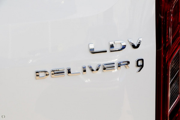 2026 MY24 LDV Deliver 9  LWB High Roof Van Image 11