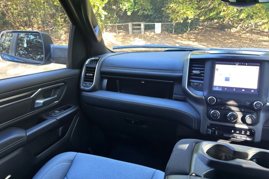 2024 Ram 1500 DT6H9827Z.24/STD Big Horn Ute Image 9