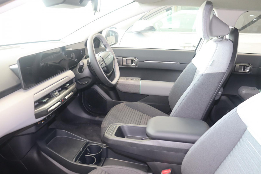 2025 MY26 Kia EV4  Air Standard Range Sedan Image 11