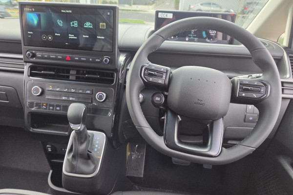 2026 MY27 Hyundai Staria Load US4.V4  Van Image 13