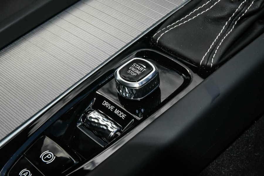 2019 MY20 Volvo S60 Z Series T5 R-Design Sedan Image 16