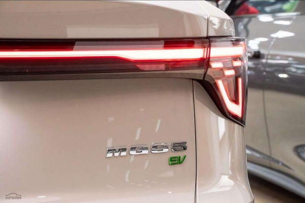 2025 MG MGS5 EV ZS3EM Essence 49 SUV Image 10