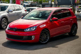 Volkswagen Golf GTI 7