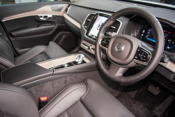 2023 MY24 Volvo XC90  Ultimate B6 Bright SUV Image 6