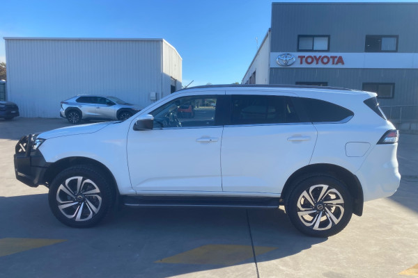 2021 Isuzu MU-X RJ LS-T SUV Image 4