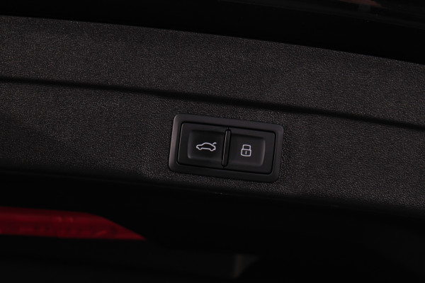 2025 Audi A5 B10 TFSI 150kW S line Sedan image 18