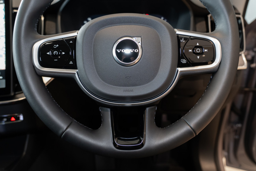 2025 MY26 Volvo XC90 L Series Ultra B5 Dark SUV
