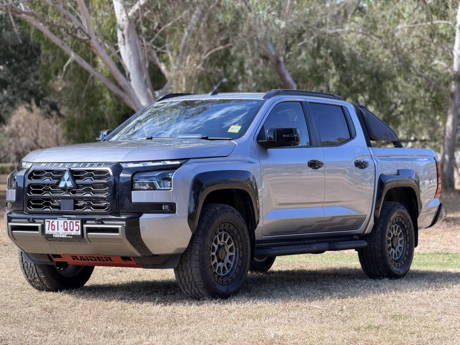 2026 Mitsubishi Triton MV Raider Ute Image 3