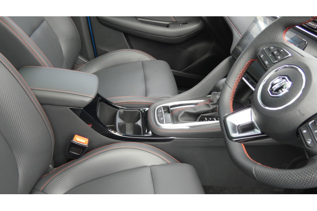 2024 MG ZST S13 ESSENCE SUV Image 15