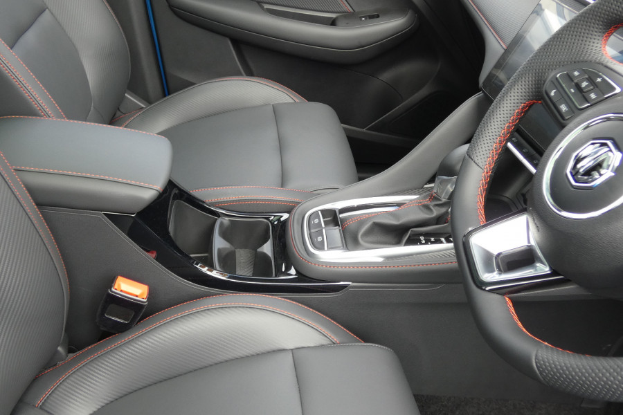 2024 MG ZST S13 ESSENCE SUV Image 15